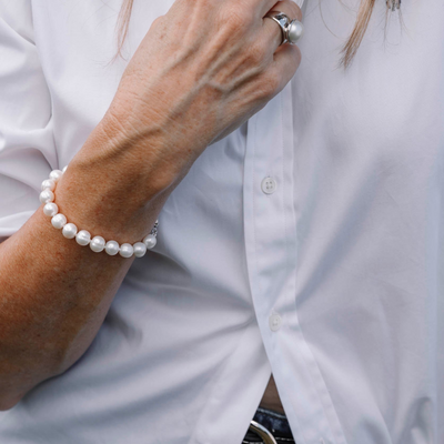 Ikecho White Circle Freshwater Pearl Bracelet 8/9MM Stainless Steel Clasp 19cm "Cyra"